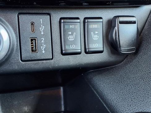 Used 2021 Nissan Leaf SV Plus image 23