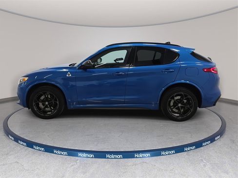 Used 2020 Alfa Romeo Stelvio Quadrifoglio image 15