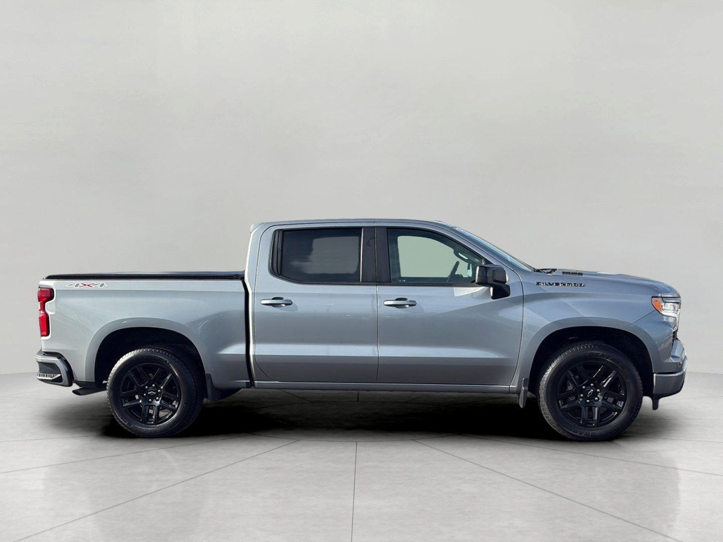 Used 2023 Chevrolet Silverado 1500 RST w/ Protection Package AWD/4WD image 3