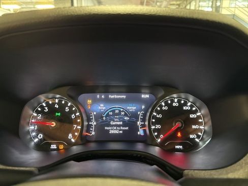 Used 2024 Jeep Compass Sport image 19