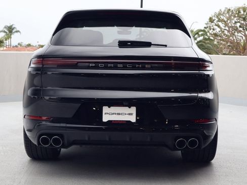 New 2026 Porsche Cayenne image 10