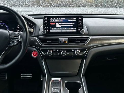 Used 2022 Honda Accord Sport image 25