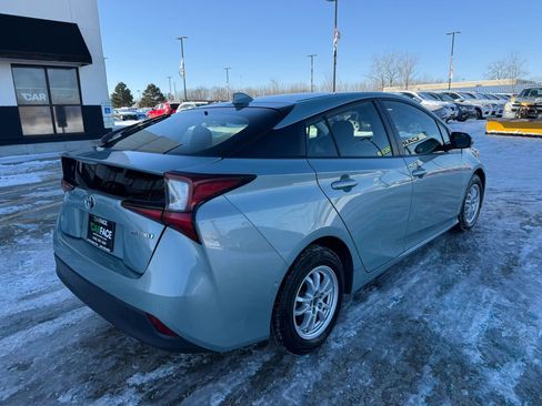 Used 2020 Toyota Prius LE image 14