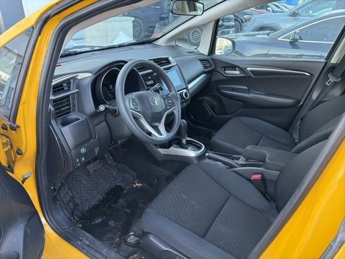 Used 2018 Honda Fit EX image 3