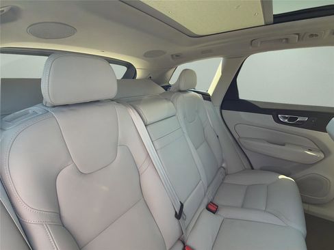 Used 2021 Volvo XC60 T8 Inscription Expression AWD/4WD image 22