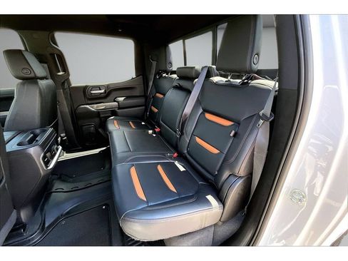 Used 2022 GMC Sierra 1500 AT4 w/ AT4 Premium Package AWD/4WD image 25