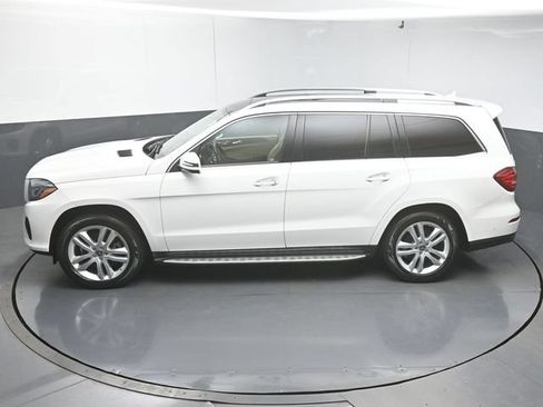 Used 2018 Mercedes-Benz GLS 450 4MATIC w/ Premium Package image 47