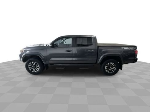 Used 2020 Toyota Tacoma TRD Sport w/ Technology Package image 5