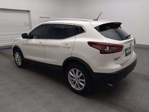 Used 2020 Nissan Rogue Sport SV FWD image 3
