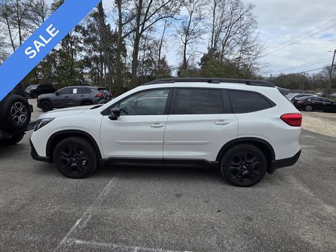 Used 2025 Subaru Ascent Onyx Edition w/ Onyx Package image 4