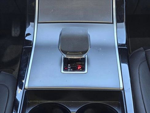 Used 2026 Land Rover Range Rover Velar S image 12