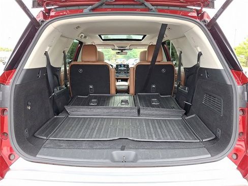 Used 2023 Nissan Pathfinder Platinum image 34