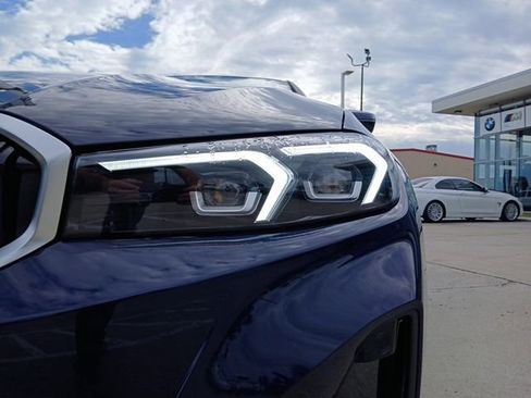 New 2026 BMW 330i Sedan RWD image 4