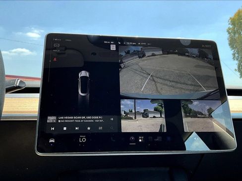Used 2022 Tesla Model 3 Long Range AWD/4WD image 13