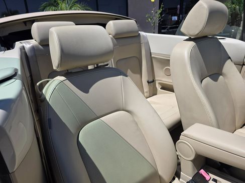 Used 2009 Volkswagen Beetle S image 15