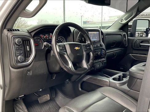 Used 2022 Chevrolet Silverado 2500 LTZ w/ LTZ Plus Package image 5