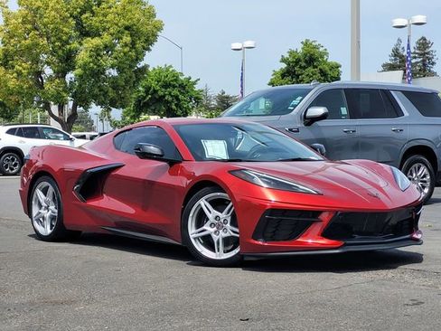 Used 2023 Chevrolet Corvette Stingray Preferred Cpe w/ Body-Color Dual Roof Package RWD image 2