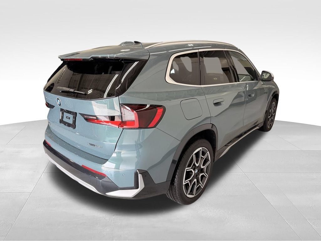 Used 2024 BMW X1 xDrive28i AWD/4WD image 6