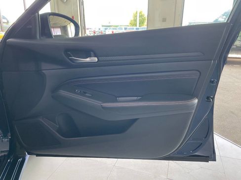 Used 2022 Nissan Altima 2.5 SR image 25