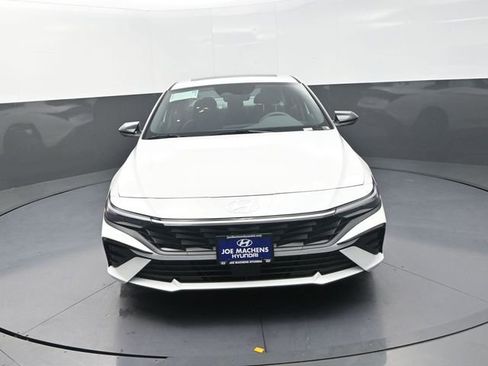 New 2026 Hyundai Elantra SEL Sport Premium FWD image 3