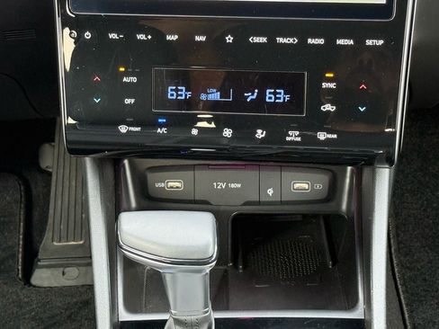Used 2024 Hyundai Santa Cruz Limited AWD/4WD image 25