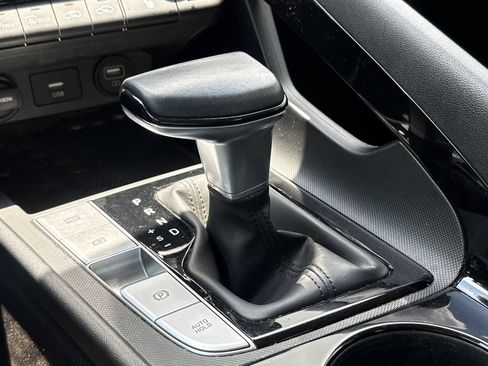 Used 2023 Hyundai Elantra SEL w/ Convenience Package FWD image 23