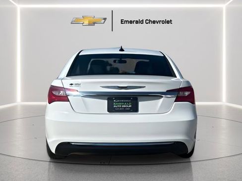 Used 2013 Chrysler 200 LX FWD image 5