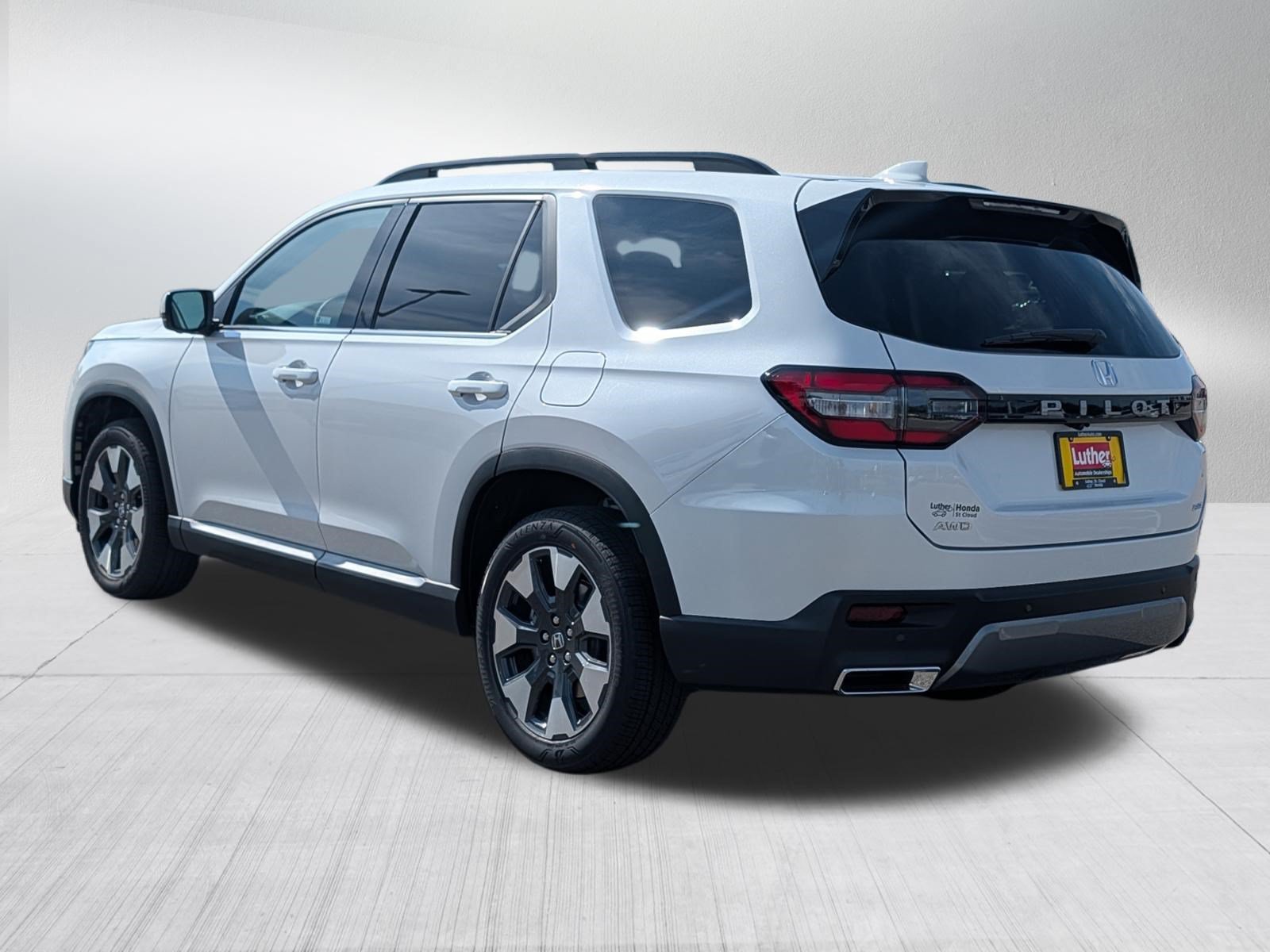 New 2026 Honda Pilot Elite image 3