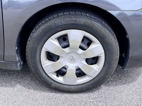 Used 2009 Toyota Camry FWD image 11