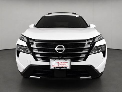 Certified 2026 Nissan Rogue Platinum w/ Platinum Premium Package AWD/4WD image 2