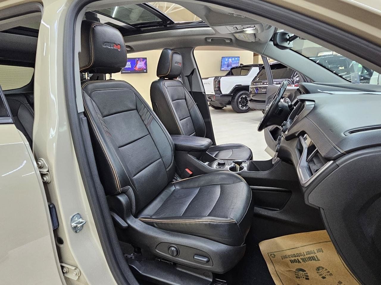 Used 2022 GMC Terrain AT4 w/ Tech Package AWD/4WD image 20