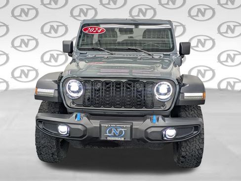 Used 2024 Jeep Wrangler Unlimited AWD/4WD image 29
