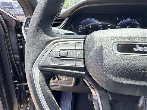 New 2025 Jeep Grand Cherokee L Limited AWD/4WD image 25