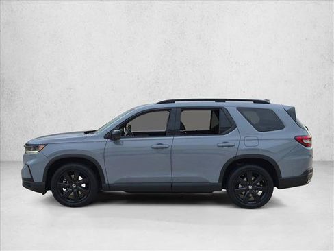 Used 2025 Honda Pilot Black Edition image 9