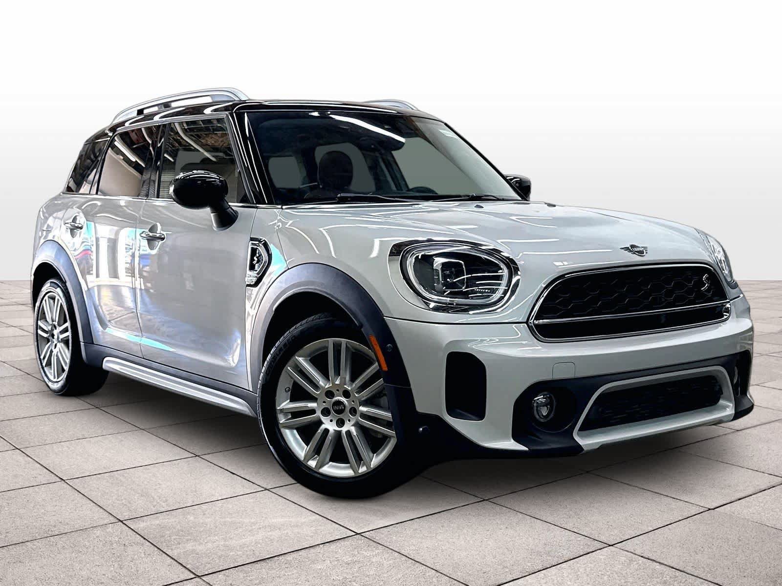 Used 2023 MINI Cooper Countryman S FWD image 2
