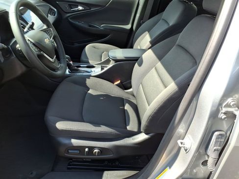 Certified 2025 Chevrolet Malibu RS FWD image 13