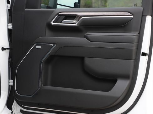 Used 2024 Chevrolet Silverado 3500 LTZ w/ LTZ Premium Package AWD/4WD image 9