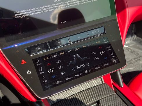 Used 2024 Maserati GranCabrio Trofeo image 19