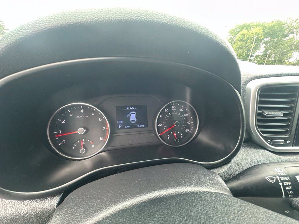 Used 2022 Kia Sportage LX AWD/4WD image 13