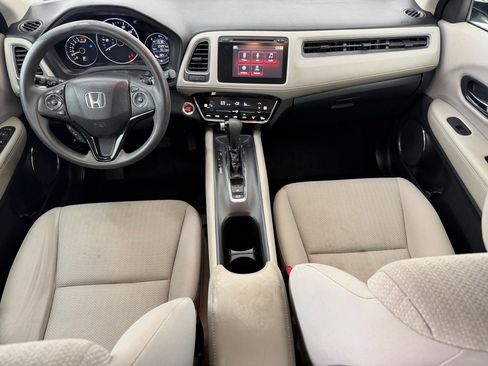 Used 2018 Honda HR-V EX image 14