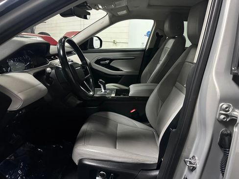 Used 2021 Land Rover Range Rover Evoque S image 11