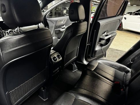 Used 2021 Mercedes-Benz GLA 250 image 42