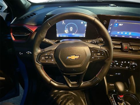 Used 2025 Chevrolet TrailBlazer RS w/ Convenience Package image 11