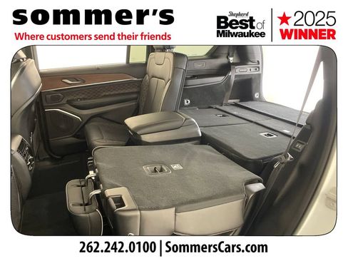 Used 2025 Jeep Grand Cherokee L Summit w/ Obsidian Package AWD/4WD image 31