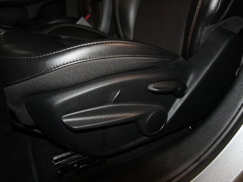 Used 2019 Jeep Compass Latitude FWD image 7