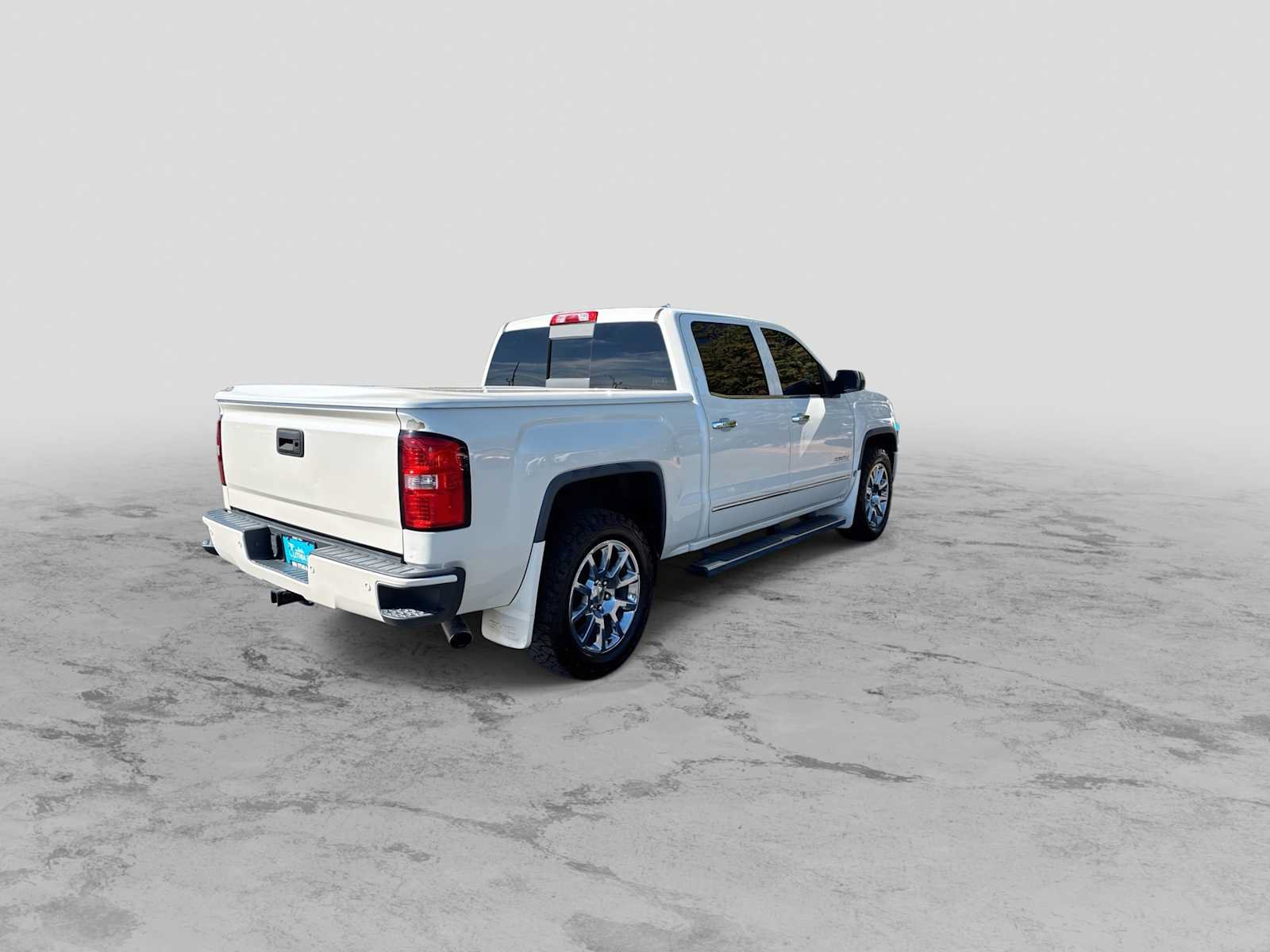 Used 2014 GMC Sierra 1500 Denali w/ Driver Alert Package AWD/4WD image 8