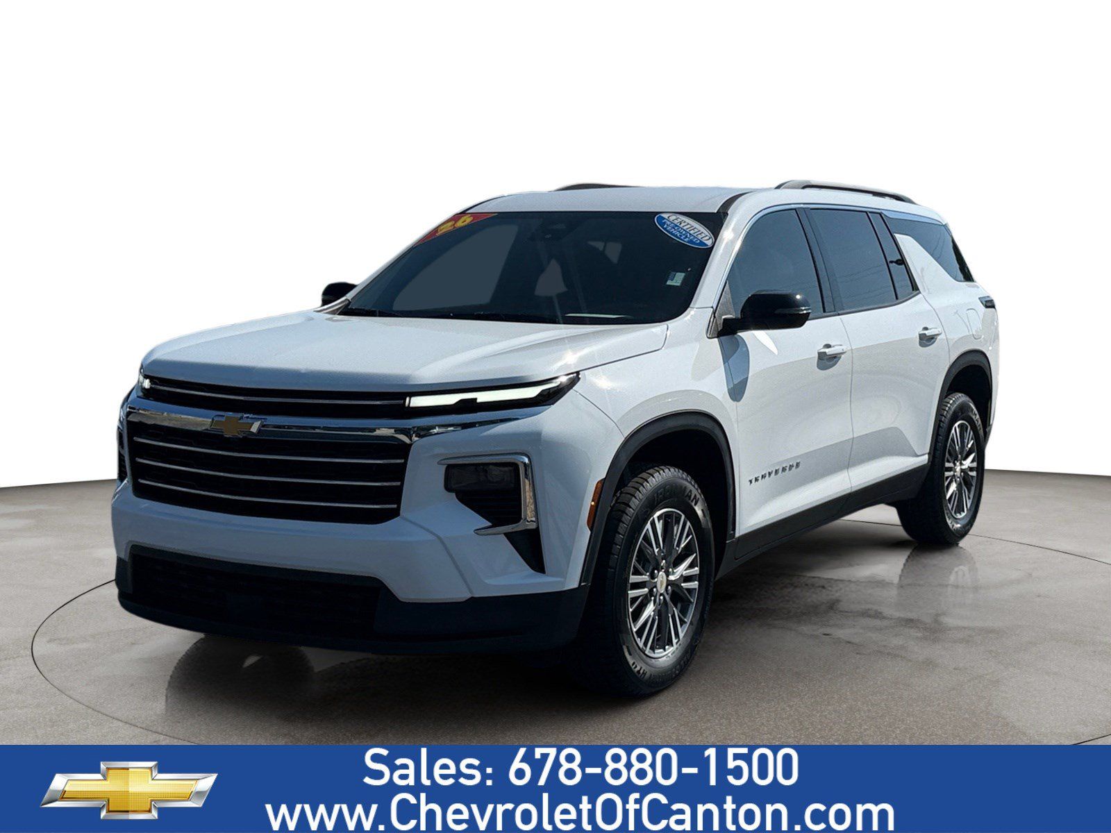 Used 2026 Chevrolet Traverse LT FWD image 1