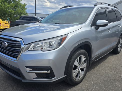 Used 2020 Subaru Ascent Premium w/ Convenience Package AWD/4WD image 3