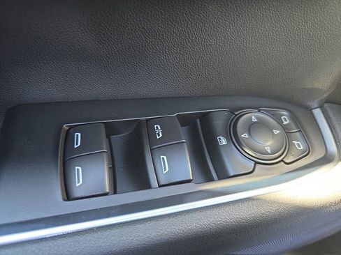 New 2026 Chevrolet Silverado 1500 LT image 23