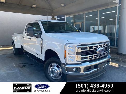 Used 2025 Ford F350 4x4 Crew Cab DRW Super Duty image 1